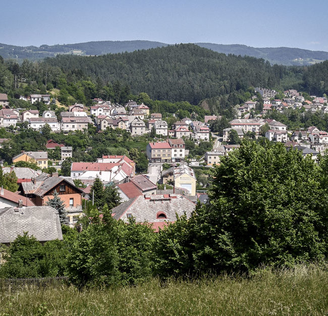 Úpice, pohled na Jestřebí hory